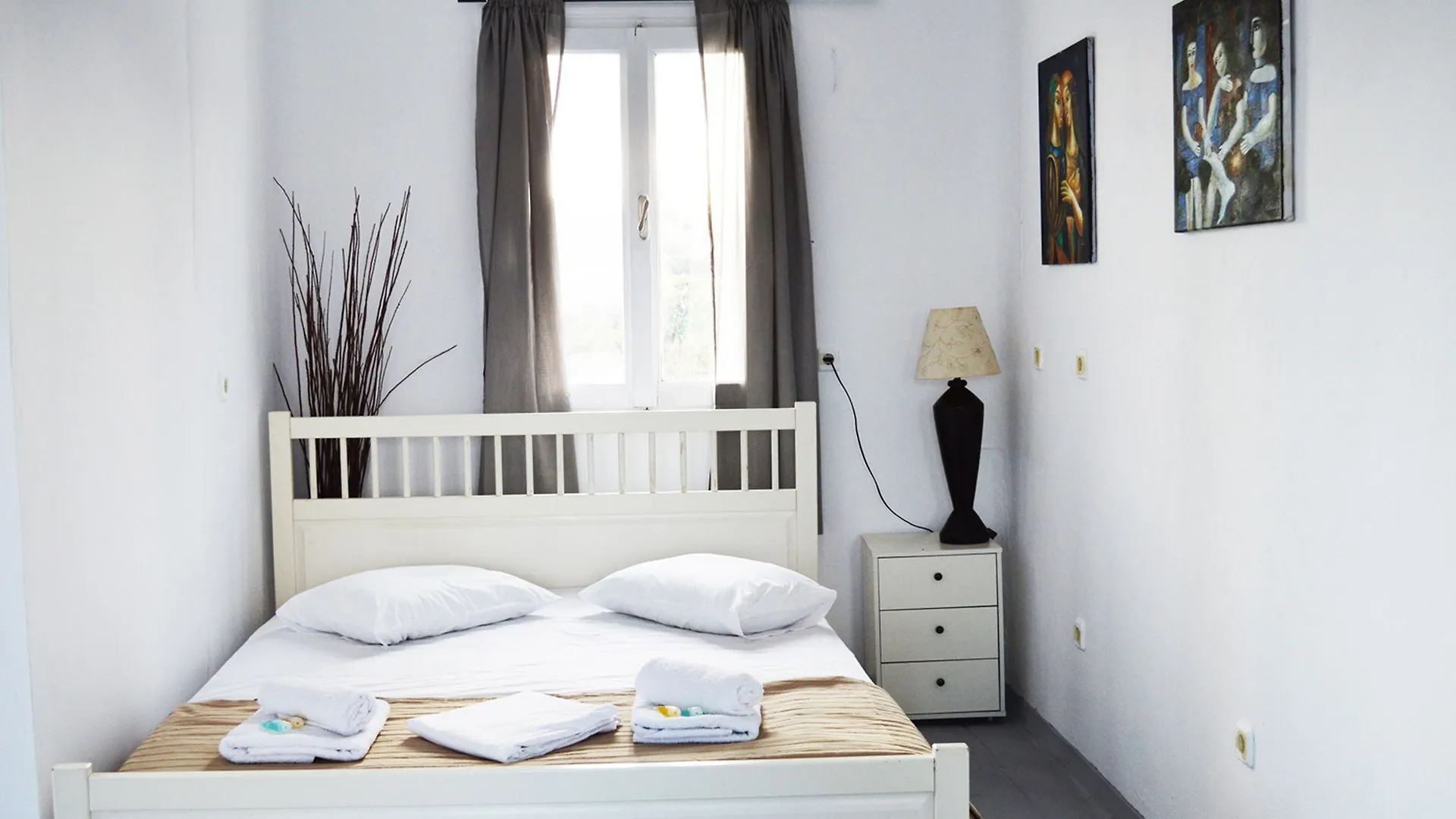 Terra Rock Villa Super Paradise Beach  Ferienhaus