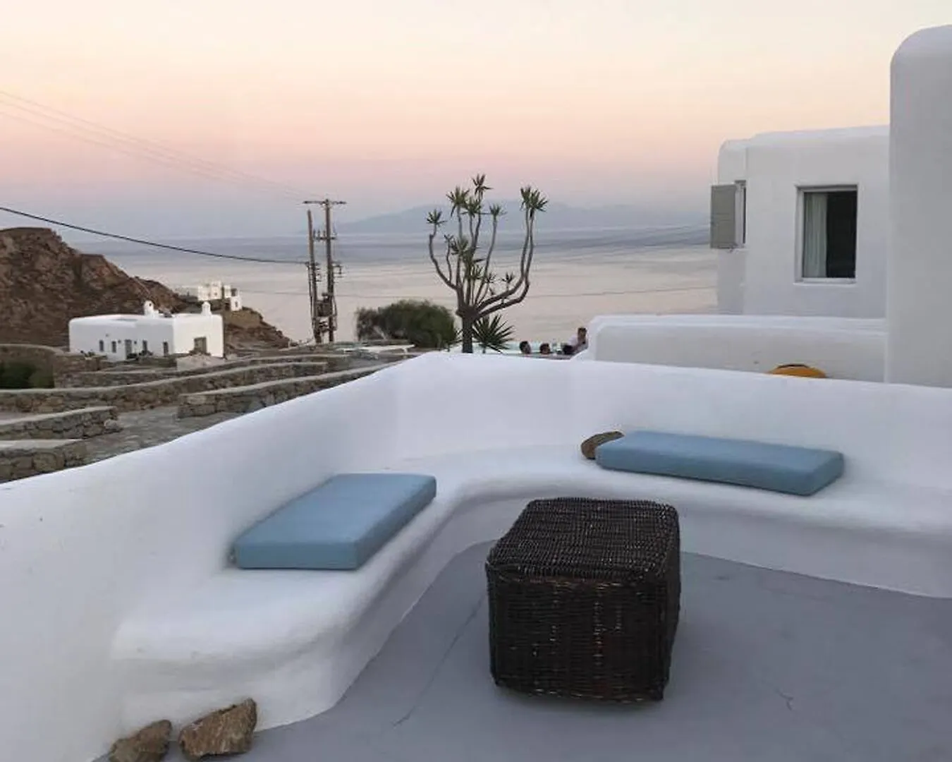 Terra Rock Villa Super Paradise Beach  Ferienhaus